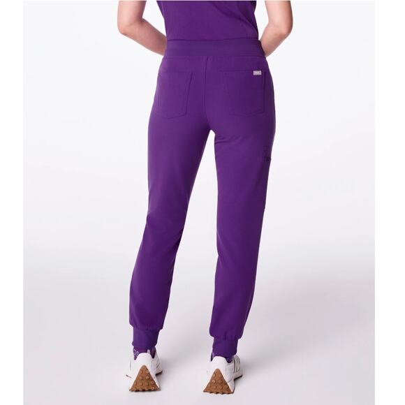 Figs Women's Digital Grape Zamora Jogger Scrub Pants Petite Size MP - Picture 2 of 14